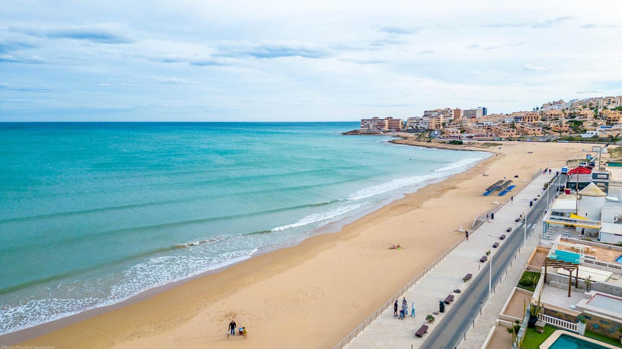 Blue Heaven Apartment Torrevieja Bagian luar foto